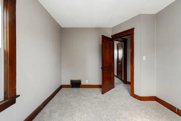 $105,000 | 140 Moore Street, Jackson, MI 49203