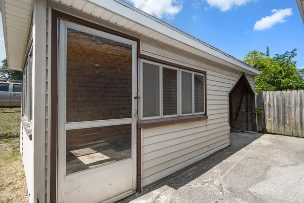 $105,000 | 140 Moore Street, Jackson, MI 49203