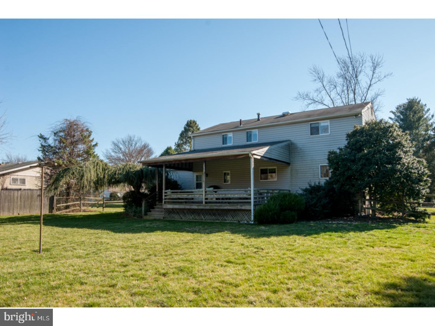 1055 Lavera Road Warminster, PA 18974 - Photo 24 of 25 Exterior Back