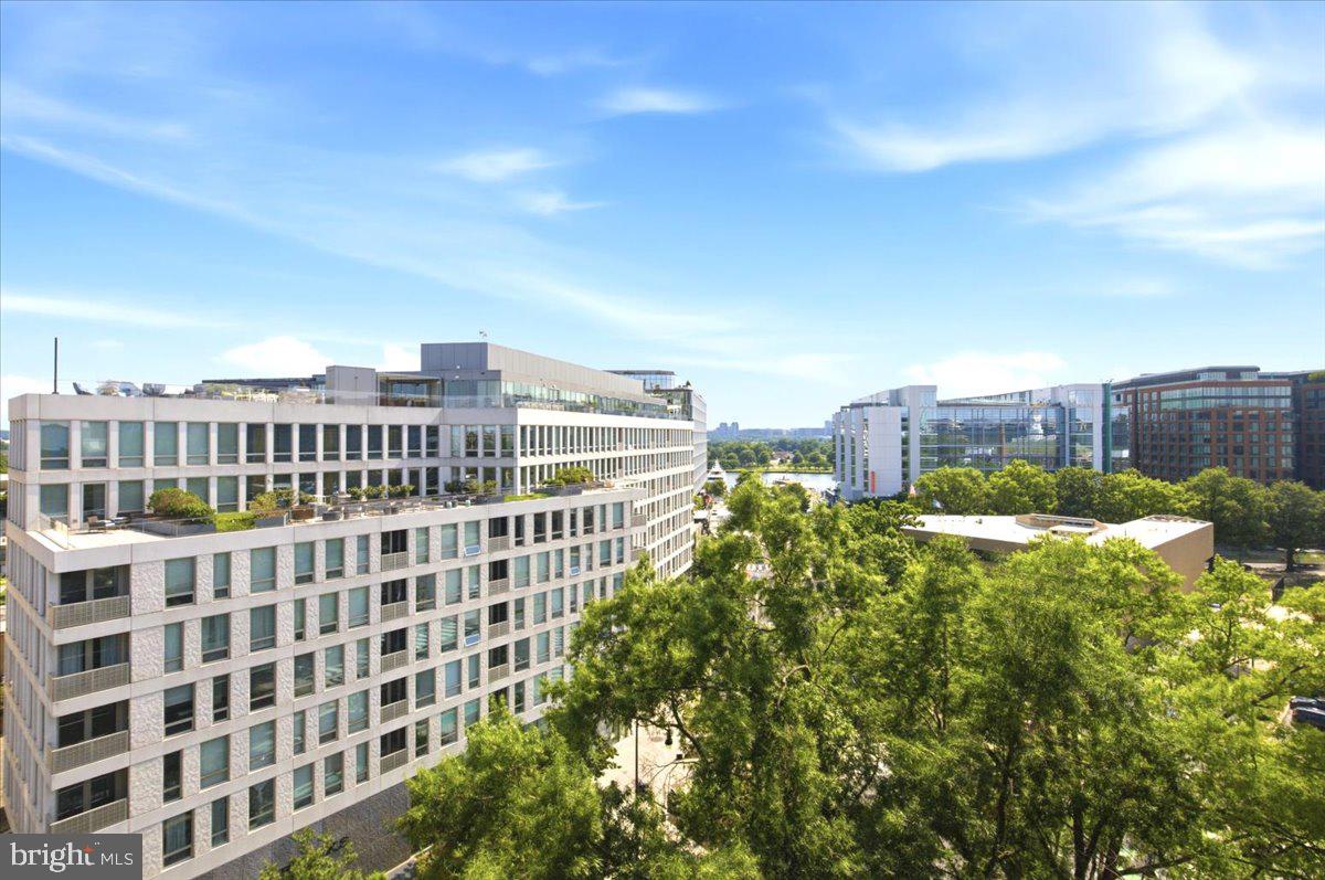 700 7th Street Southwest, Unit 827 Washington, DC 20024 - Photo 24 of 32 Modern urban living with scenic views.