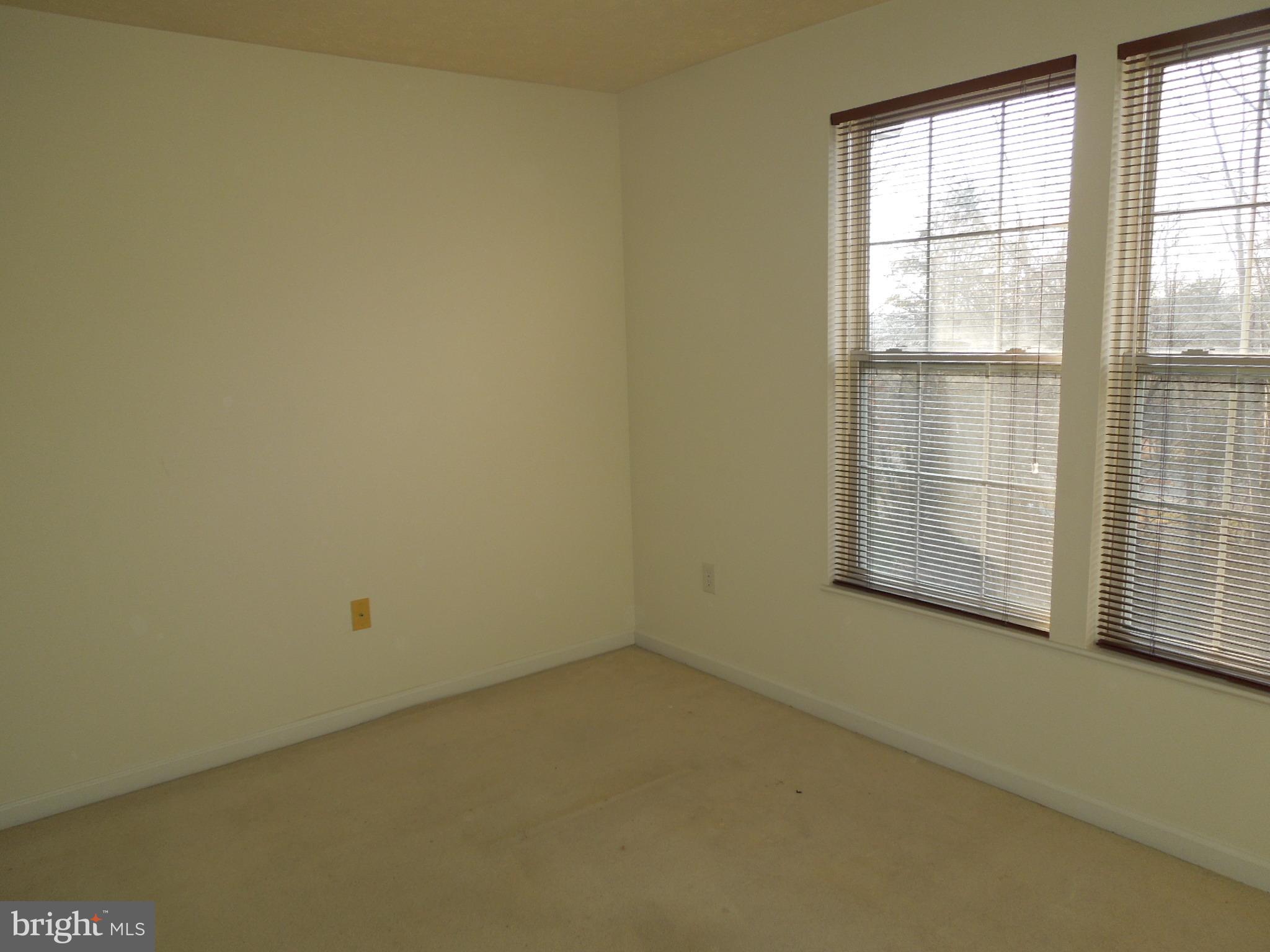 8233 Poplar Mill Road Baltimore, MD 21236 - Photo 14 of 20 2nd bedroom