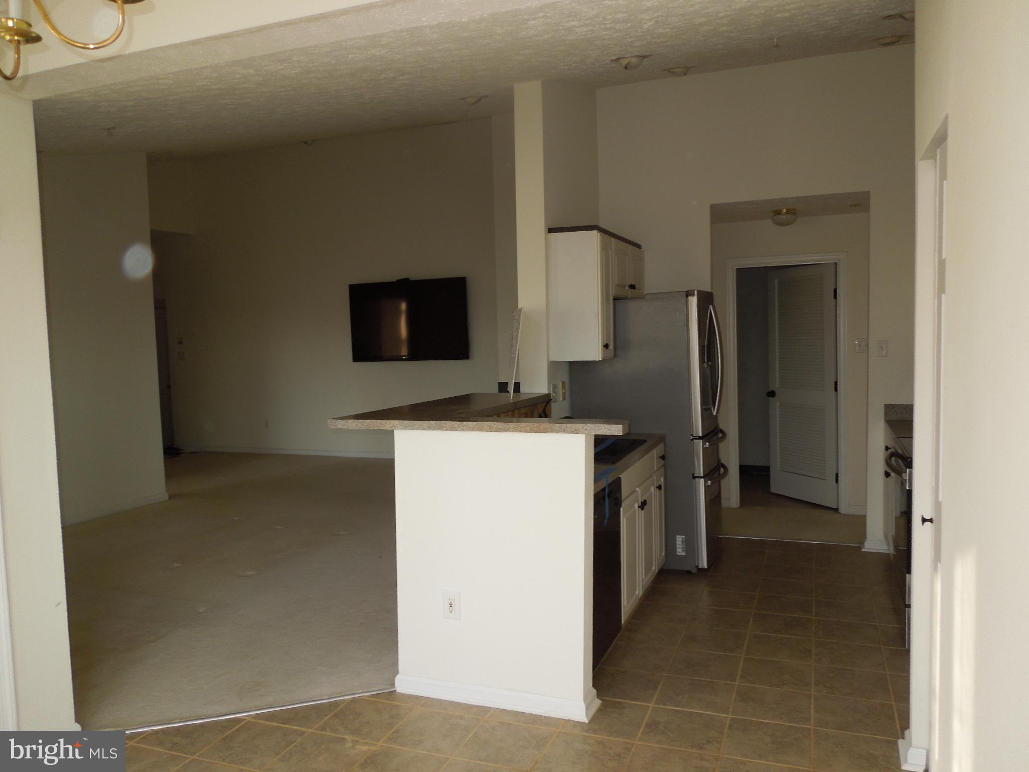 8233 Poplar Mill Road Baltimore, MD 21236 - Photo 7 of 20 Kitchen