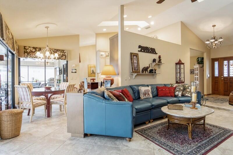 106 Timber Lane Jupiter, FL 33458 - Photo 11 of 35 Family Room