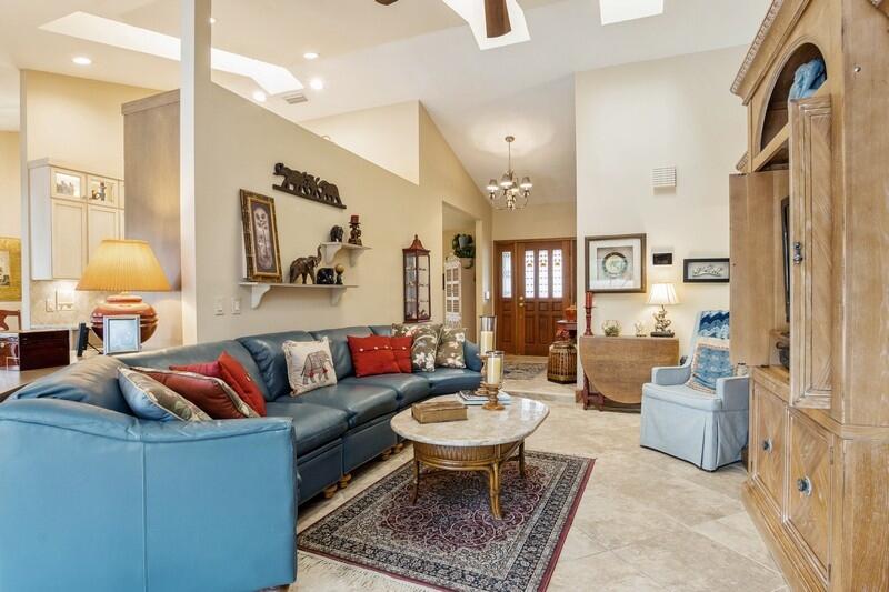 106 Timber Lane Jupiter, FL 33458 - Photo 12 of 35 Family Room