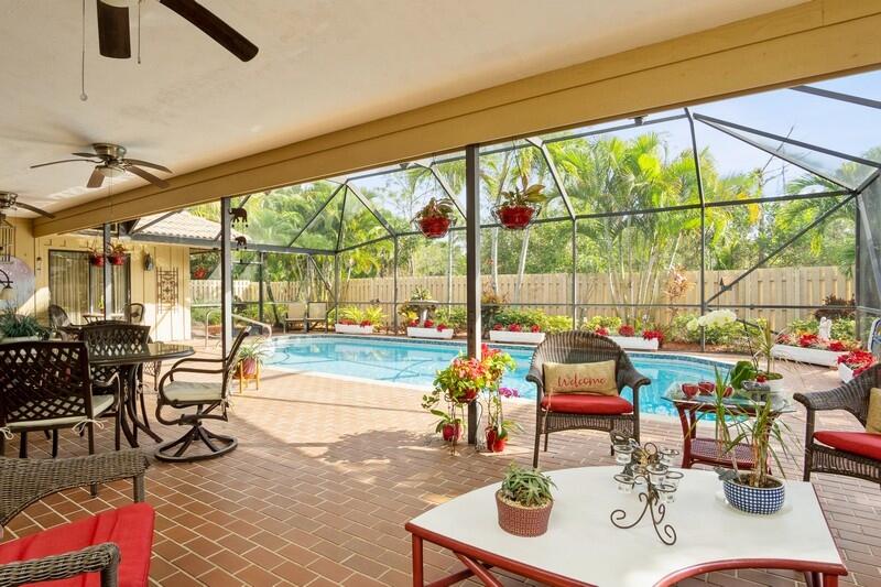 106 Timber Lane Jupiter, FL 33458 - Photo 26 of 35 Patio
