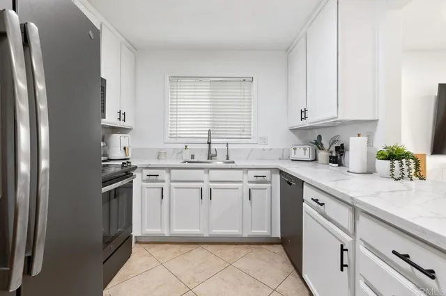 $415,000 | 830 West Lincoln Avenue, Unit 171, Escondido, CA 92026