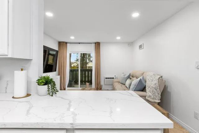 $415,000 | 830 West Lincoln Avenue, Unit 171, Escondido, CA 92026