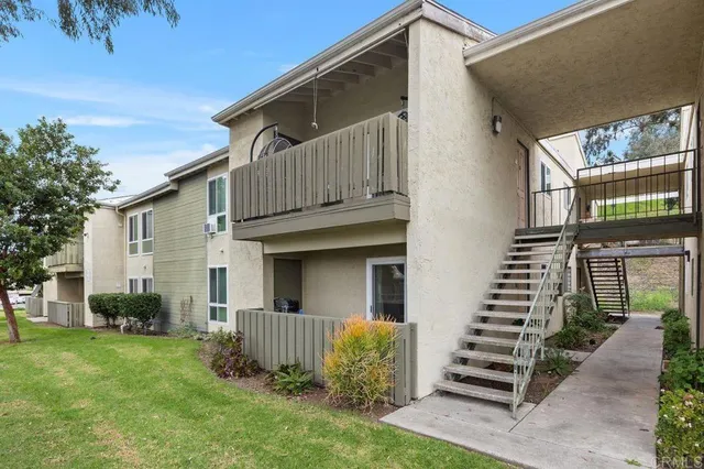$415,000 | 830 West Lincoln Avenue, Unit 171, Escondido, CA 92026