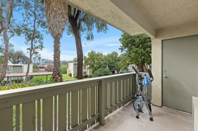$415,000 | 830 West Lincoln Avenue, Unit 171, Escondido, CA 92026