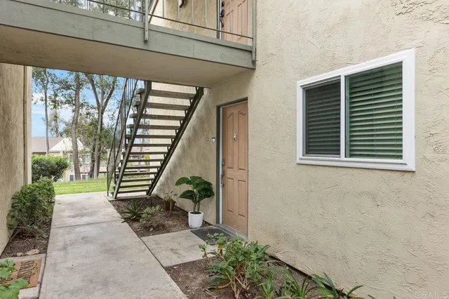 $415,000 | 830 West Lincoln Avenue, Unit 171, Escondido, CA 92026