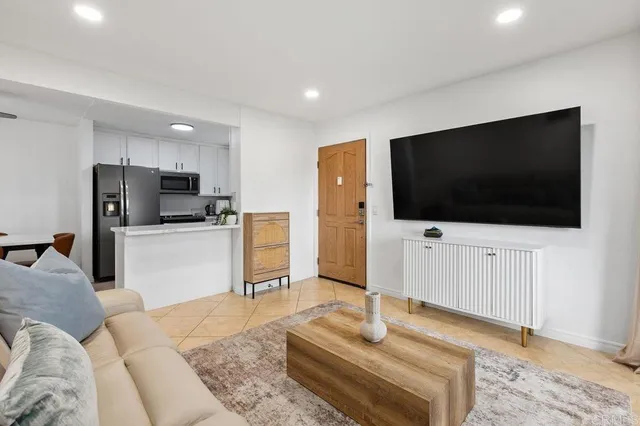 $415,000 | 830 West Lincoln Avenue, Unit 171, Escondido, CA 92026