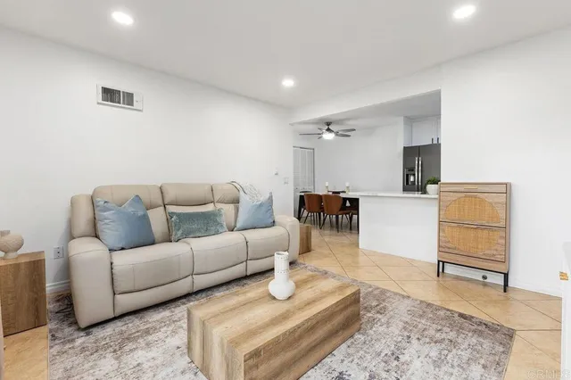 $415,000 | 830 West Lincoln Avenue, Unit 171, Escondido, CA 92026