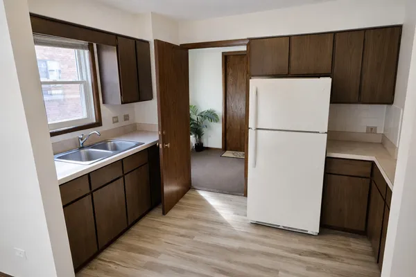 $1,850 | 4526 North Seeley Avenue, Unit 2E, Chicago, IL 60625