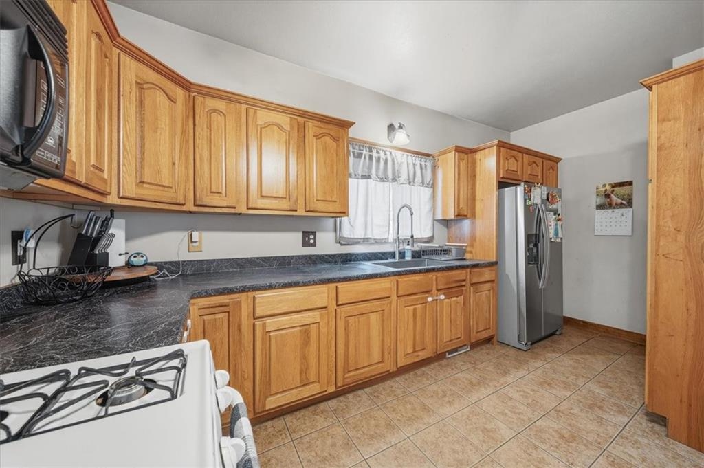 125 Atlas Avenue Rochester, PA 15074 - Photo 10 of 32