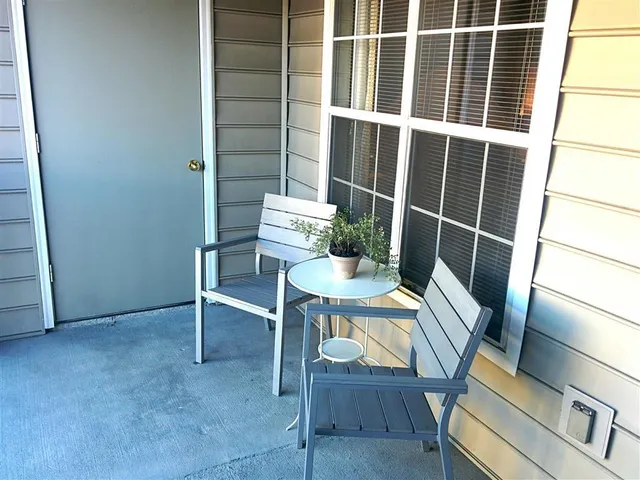 $2,268 | 6210 Peachtree Dunwoody Road, Unit 445, Atlanta, GA 30328