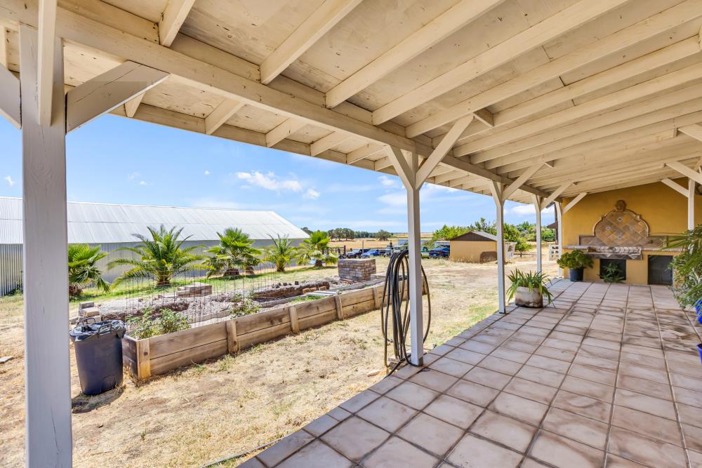 6780 McCourtney Road Lincoln, CA 95648 - Photo 30 of 37 a view of a porch