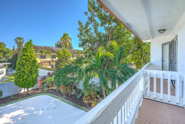 $8,000 | 5730 Vista Linda Lane, Boca Raton, FL 33433