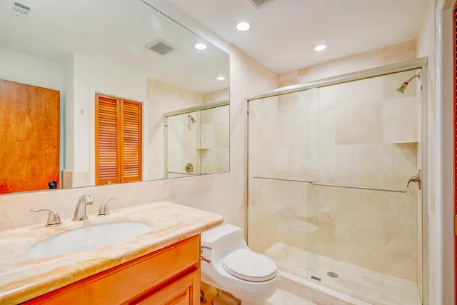 $8,000 | 5730 Vista Linda Lane, Boca Raton, FL 33433