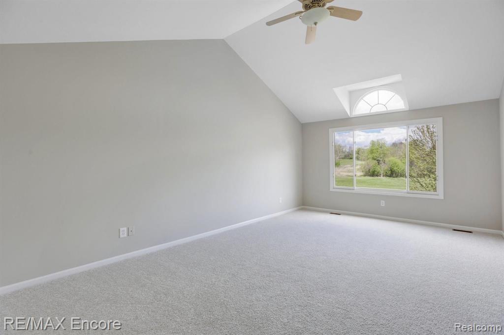 6791 Oakhurst Ridge Road Clarkston, MI 48348 - Photo 21 of 37