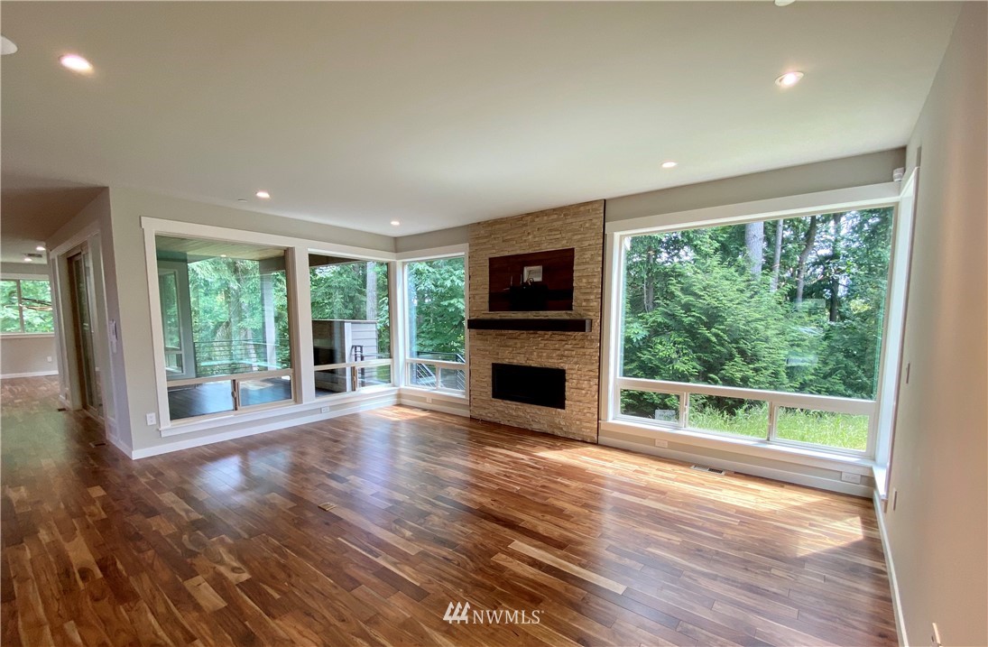 230 220th Street Southeast Bothell, WA 98021 - Photo 3 of 8
