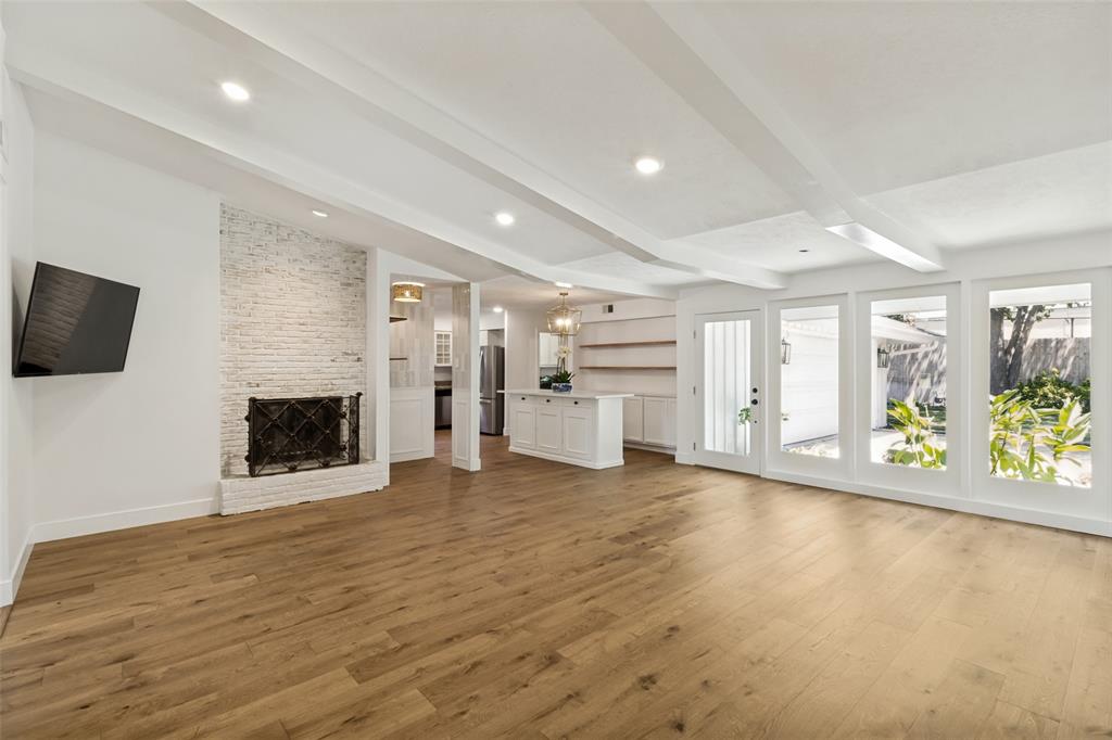 5129 Mill Run Road Dallas, TX 75244 - Photo 6 of 24 Gallery Image 6