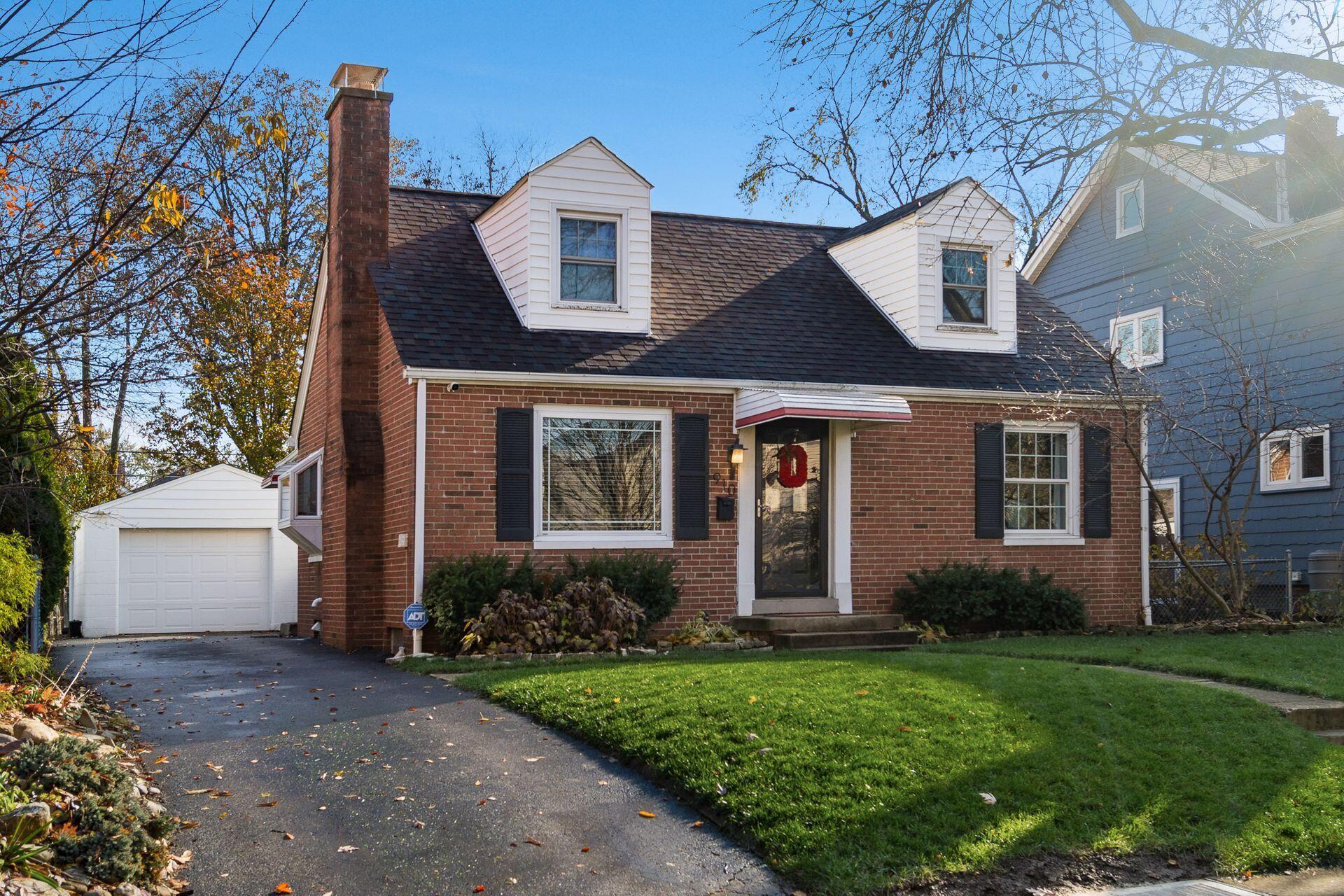 910 Copeland Road Columbus, OH 43212 - Photo 2 of 53 910 Copeland