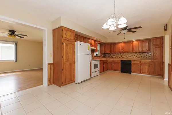 $199,900 | 5909 East Robert Street, Muncie, IN 47303