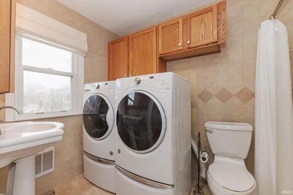 $199,900 | 5909 East Robert Street, Muncie, IN 47303