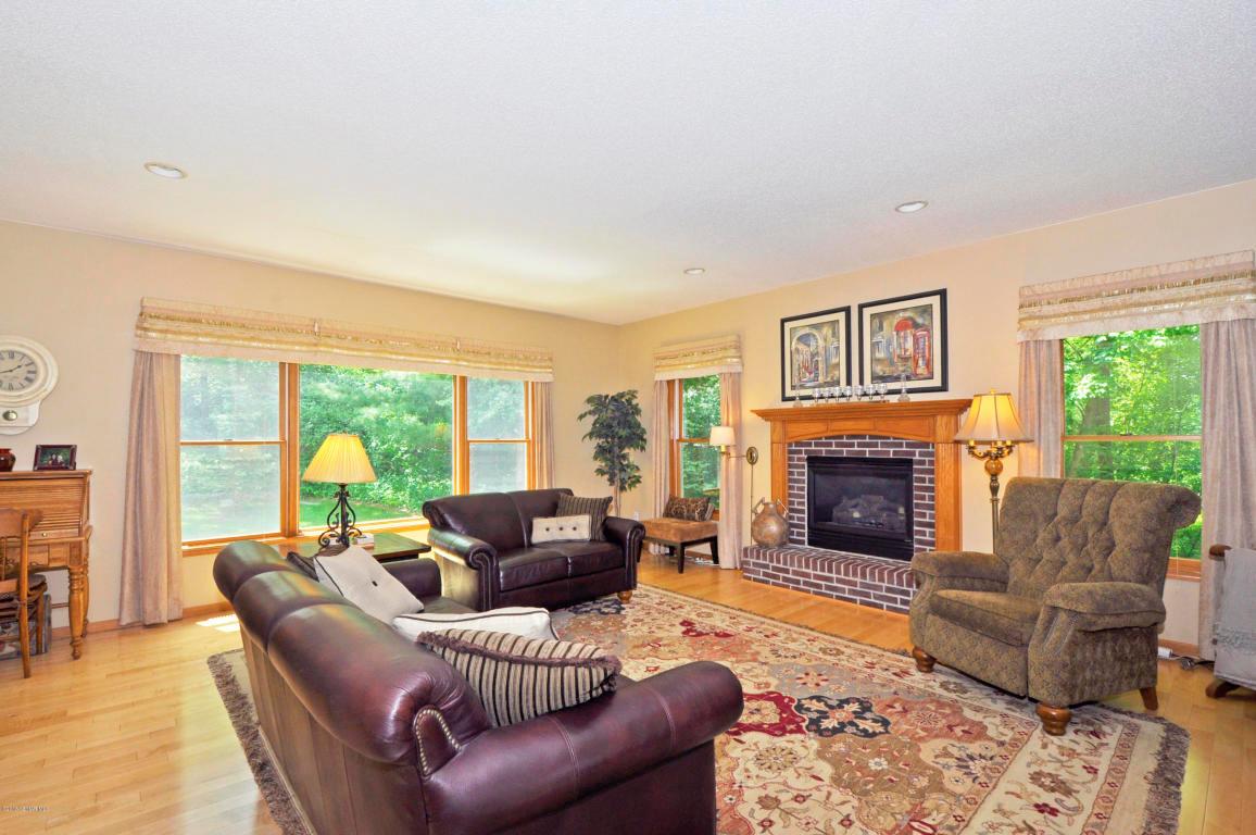 440 Kristin Drive Northwest Rochester, MN 55901 - Photo 5 of 27 Gallery Image 5