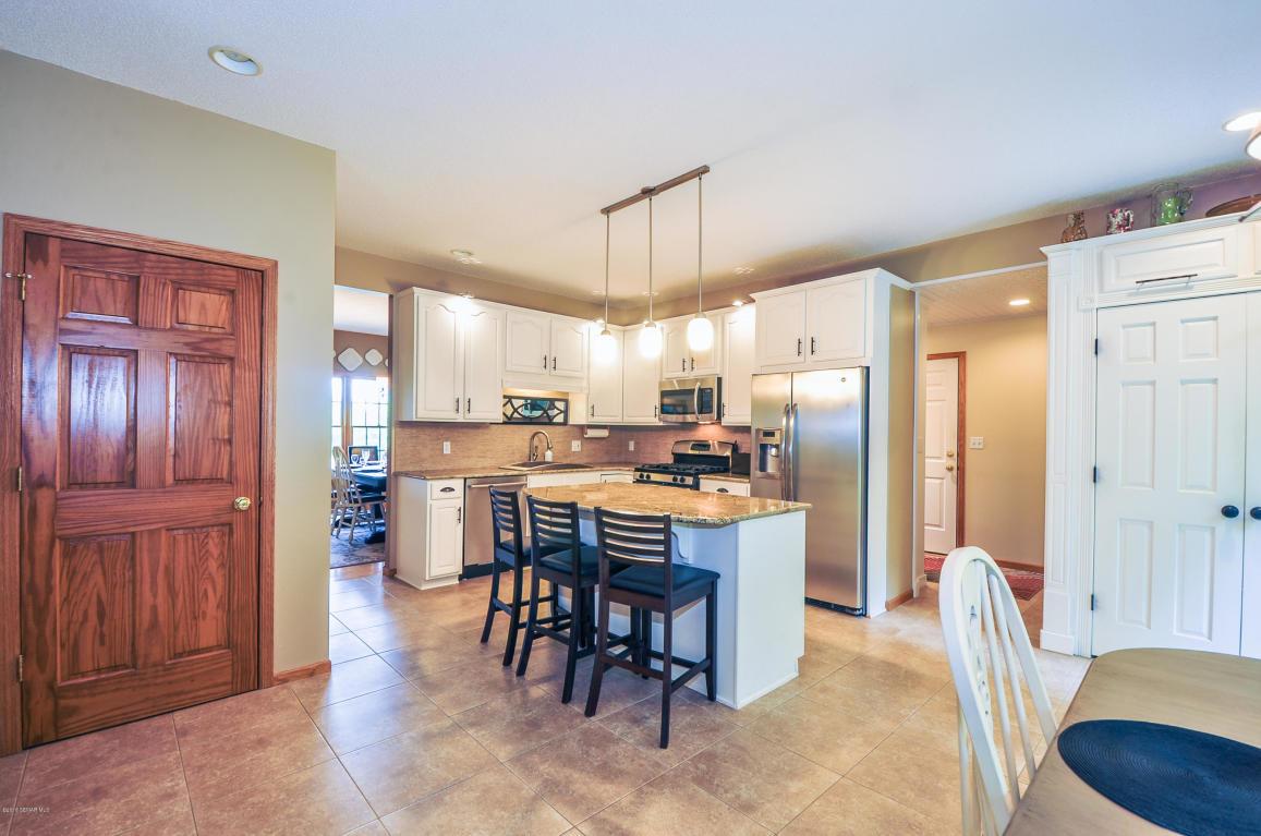 440 Kristin Drive Northwest Rochester, MN 55901 - Photo 6 of 27 Gallery Image 6