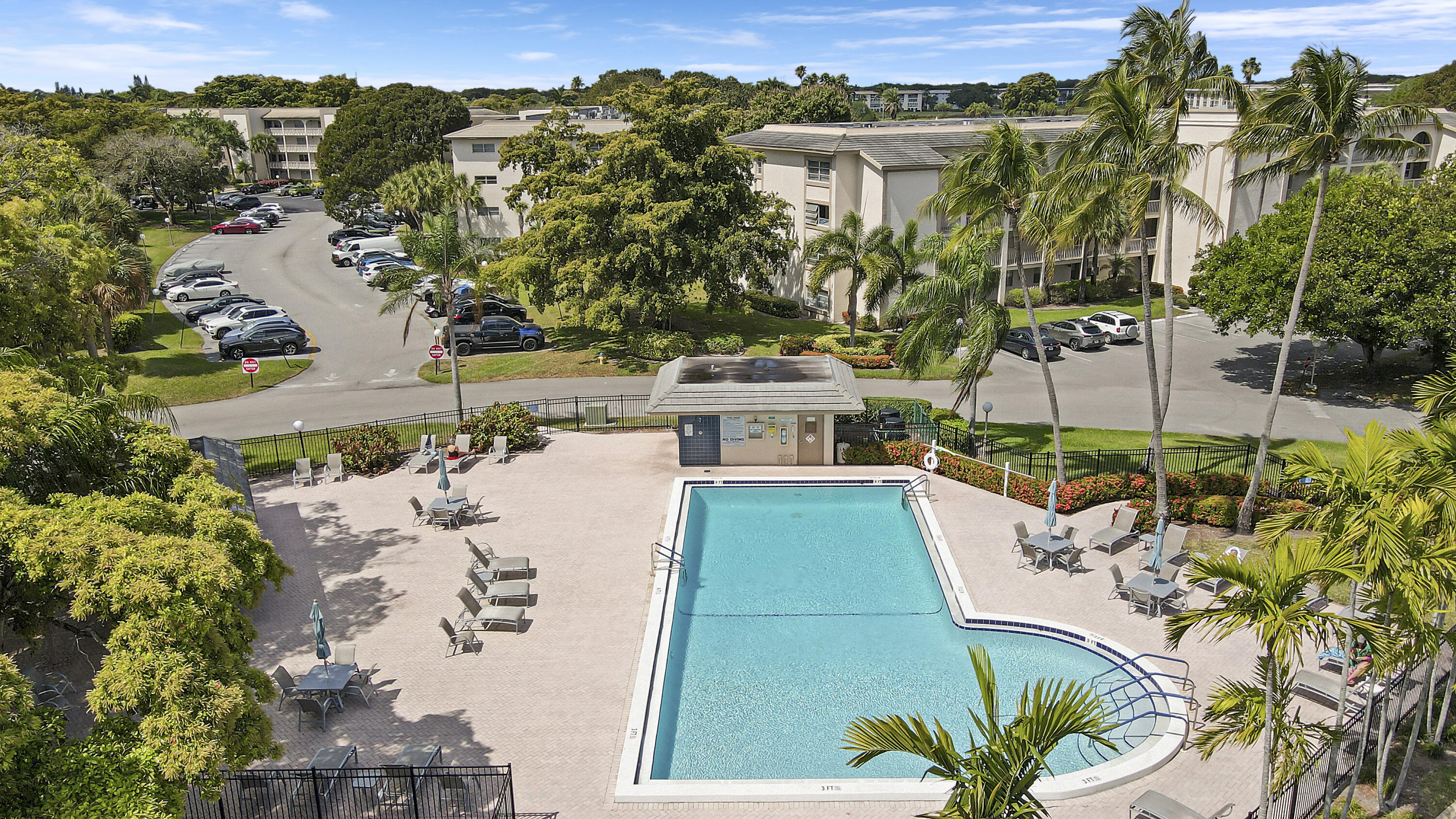 1203 Bahama Bend, Unit F1 Pompano Beach, FL 33066 - Photo 11 of 14 Pool area