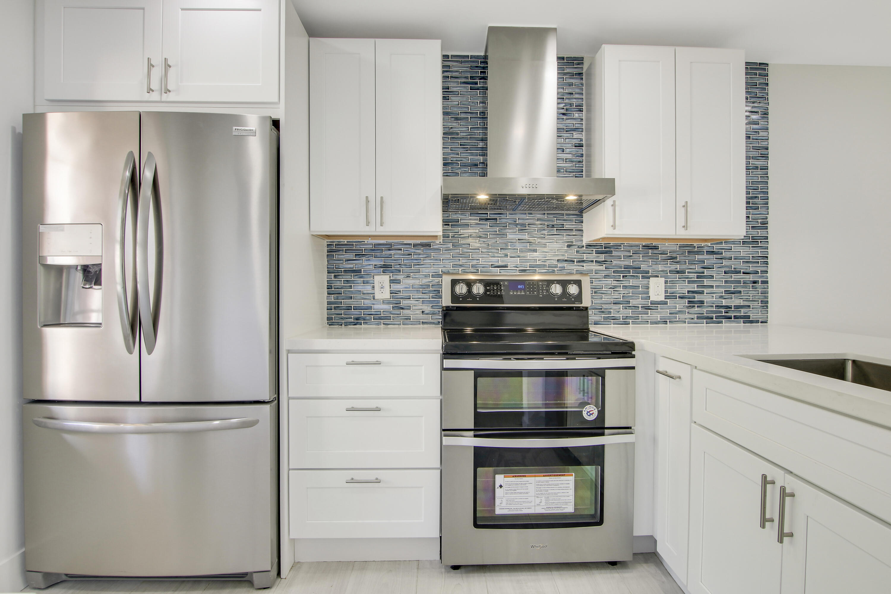 1203 Bahama Bend, Unit F1 Pompano Beach, FL 33066 - Photo 2 of 14 Stainless steel appliances