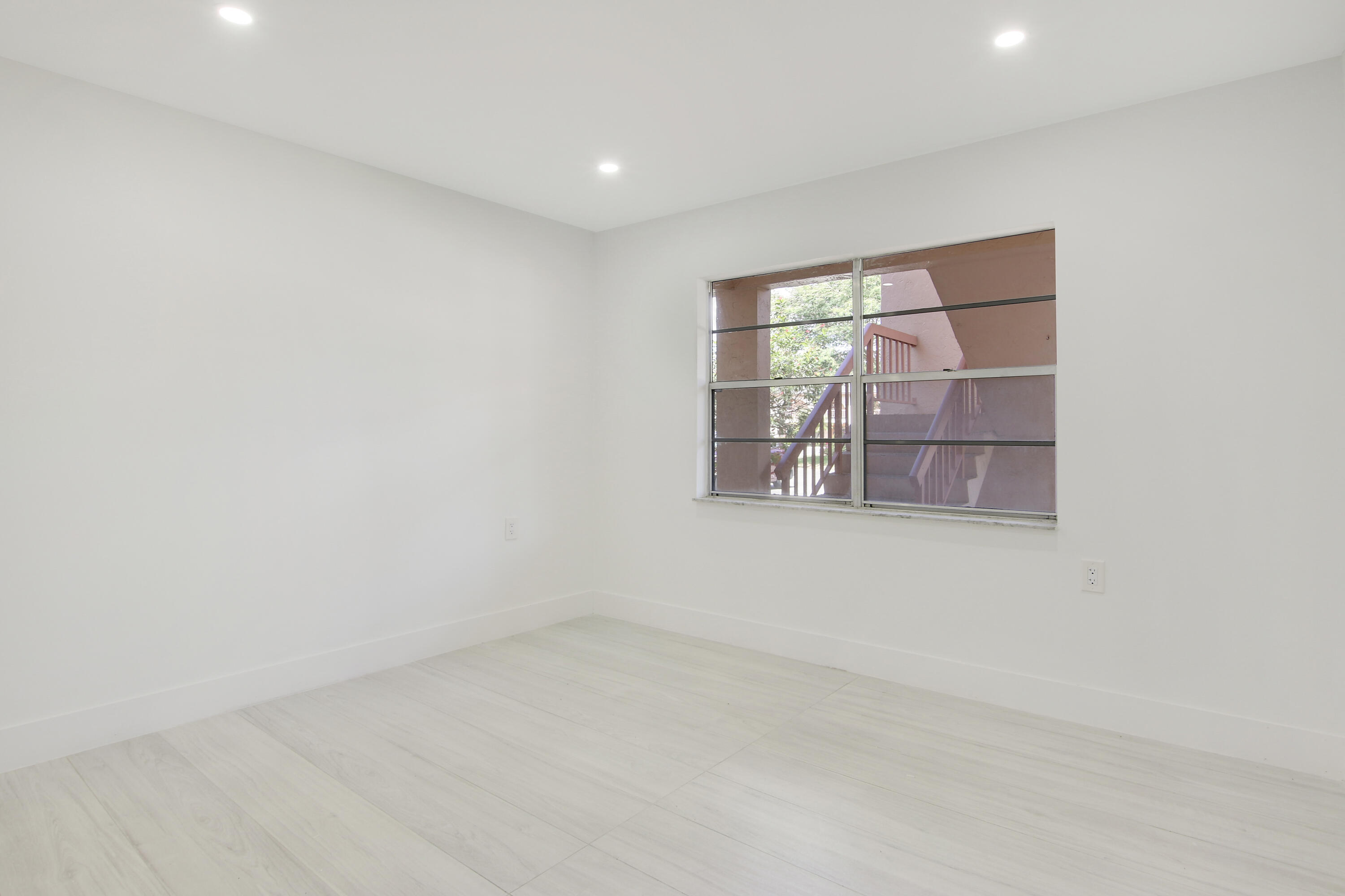 1203 Bahama Bend, Unit F1 Pompano Beach, FL 33066 - Photo 10 of 14 House1-3