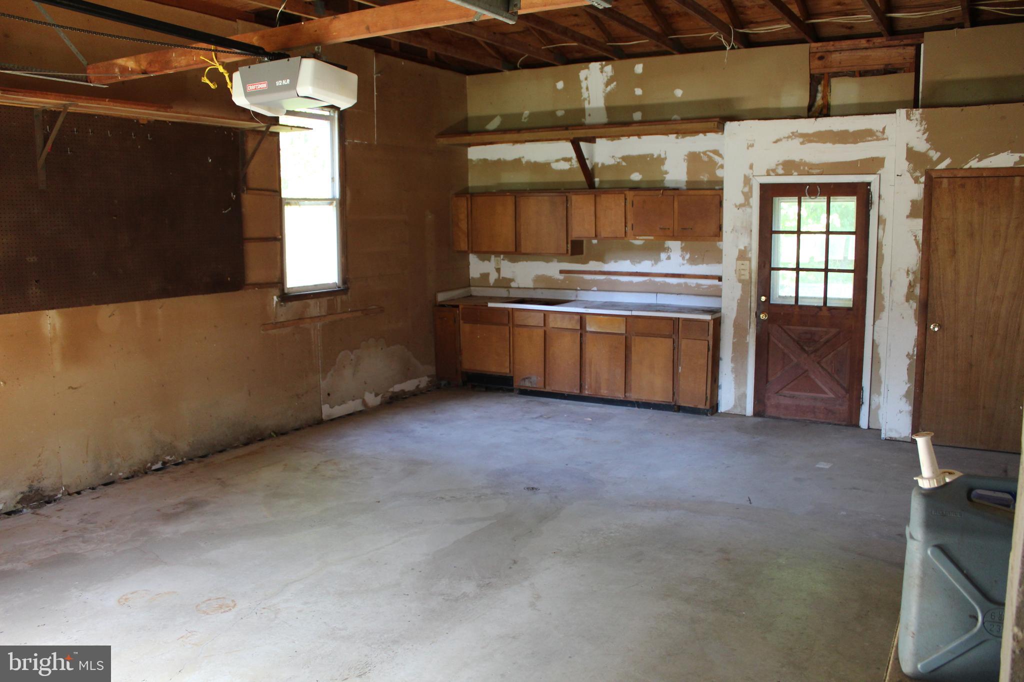 9829 Magledt Road Baltimore, MD 21234 - Photo 17 of 18 Gallery Image 17