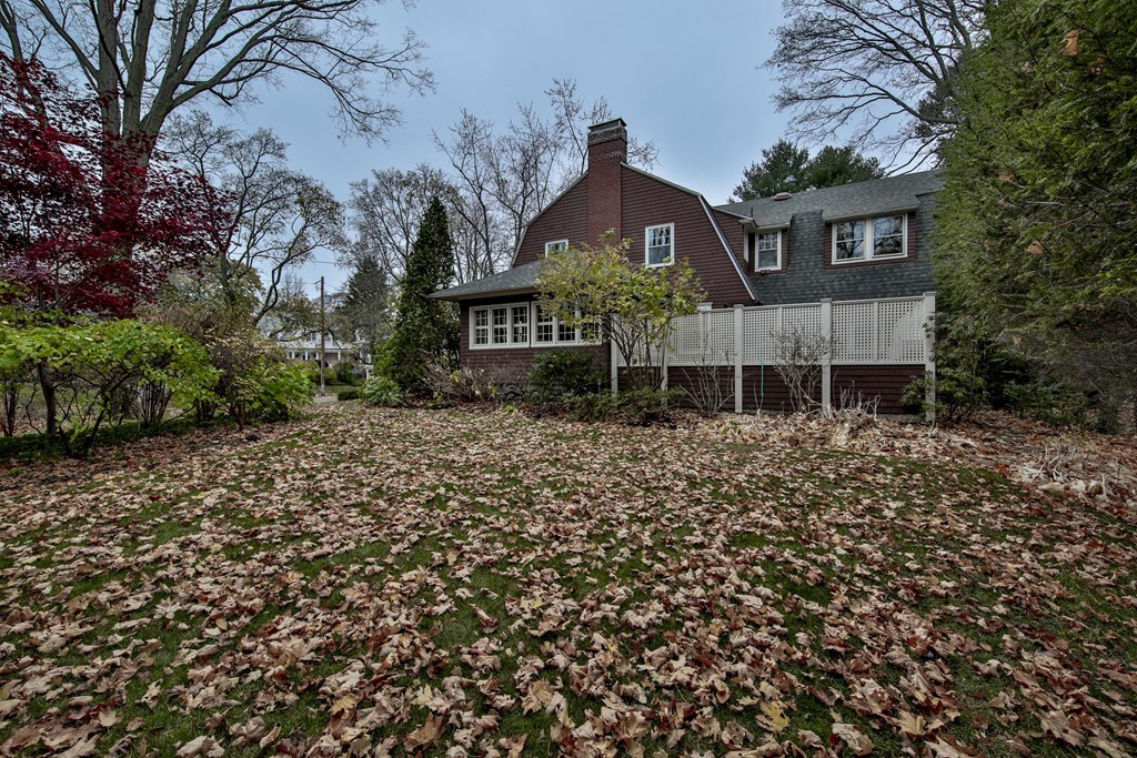 42 Stanwood Road Swampscott, MA 01907 - Photo 5 of 30 Gallery Image 5