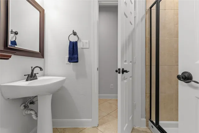 $1,200,000 | 22 North Millsap Circle, The Woodlands, TX 77382