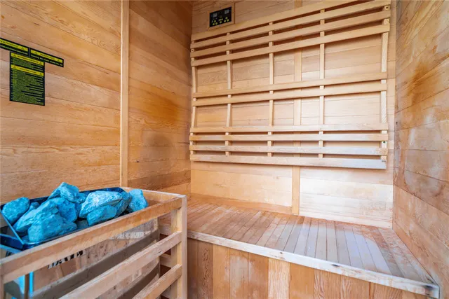 $1,200,000 | 22 North Millsap Circle, The Woodlands, TX 77382