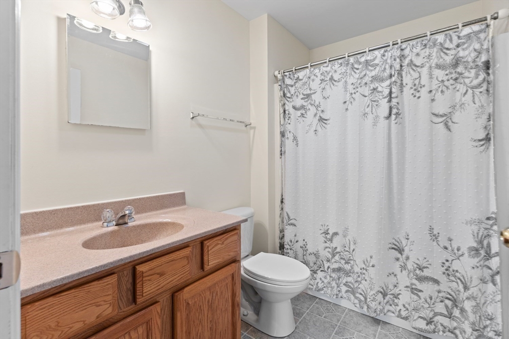 53 Farm Street Blackstone, MA 01504 - Photo 20 of 42