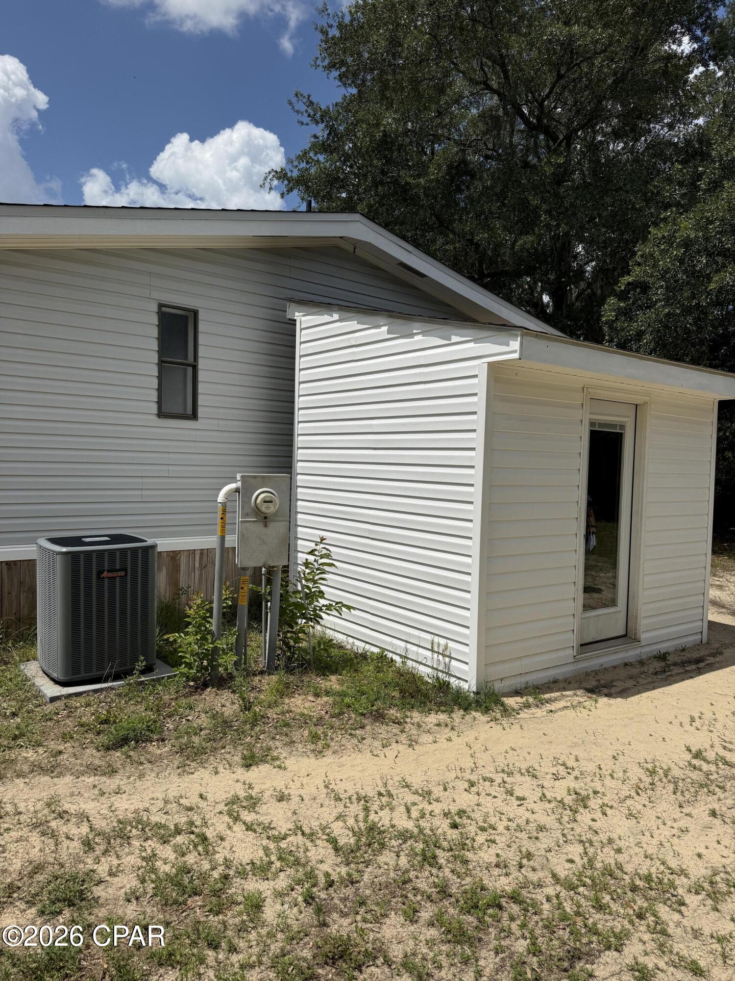 19716 Deep Springs Road Fountain, FL 32438 - Photo 7 of 34