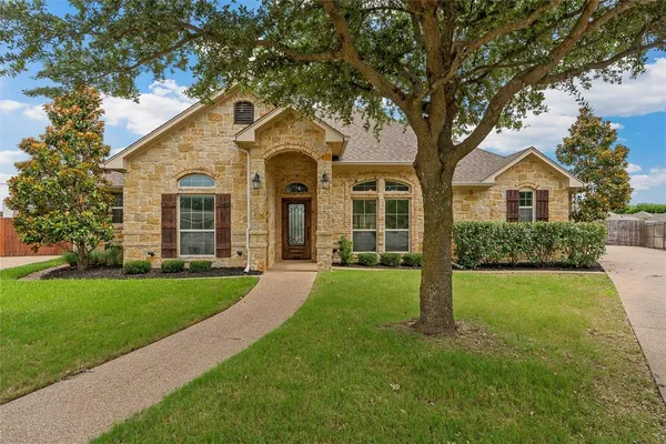 $435,000 | 144 Ellis Farm Road, Hewitt, TX 76643