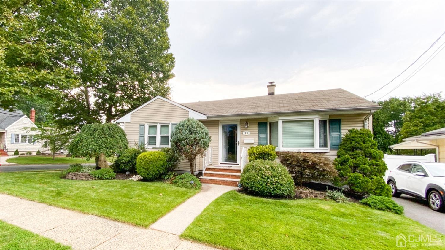 29 Hillcrest Road Colonia, NJ 07067 - Photo 1 of 14