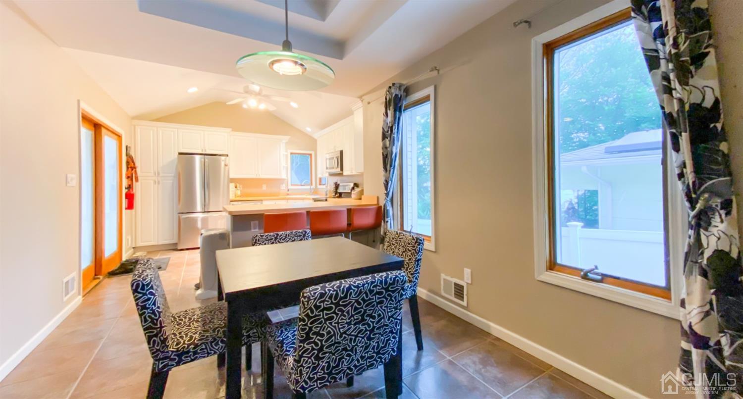 29 Hillcrest Road Colonia, NJ 07067 - Photo 5 of 14