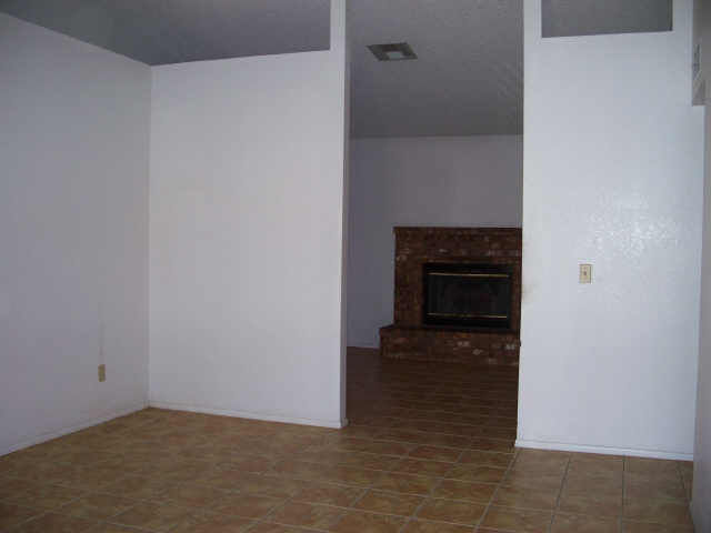 1523 East Carson Road Phoenix, AZ 85042 - Photo 5 of 5 Additional Photo