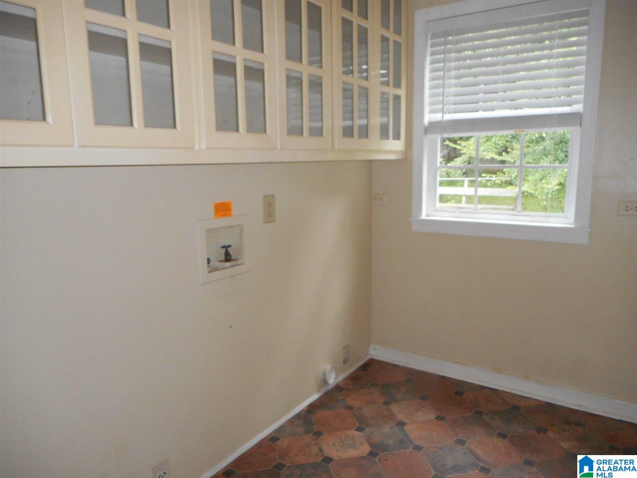 100 4th Avenue East Oneonta, AL 35121 - Photo 13 of 19