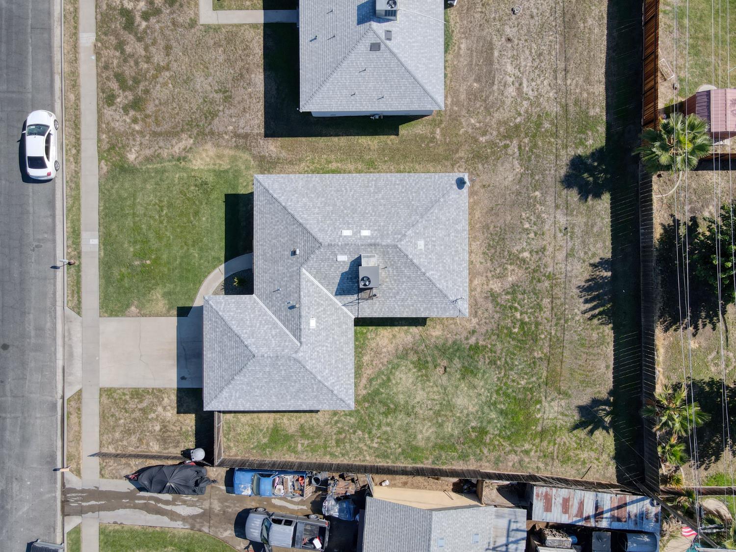 8625 La Vaca Way Hanford, CA 93230 - Photo 30 of 33 an aerial view of houses with outdoor space