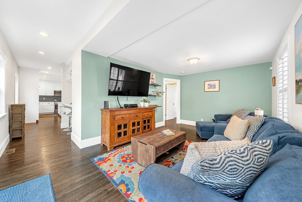 71 Bacon Street Natick, MA 01760 - Photo 15 of 41