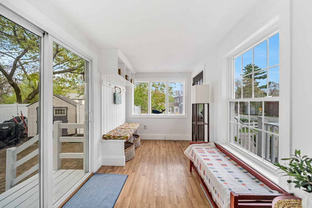 71 Bacon Street Natick, MA 01760 - Photo 4 of 41