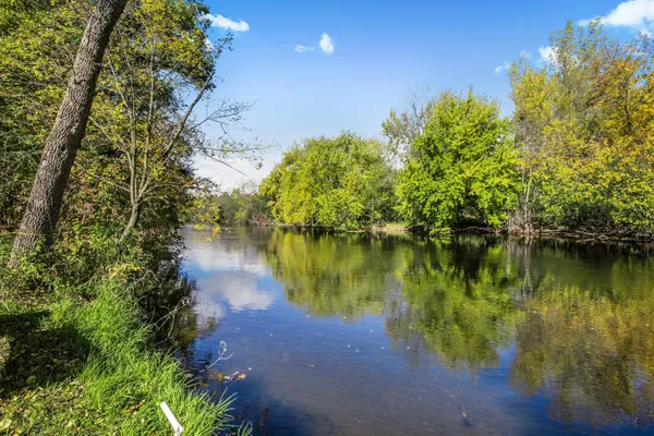 $279,000 | 1825 Frontage Road North, Waite Park, MN 56387