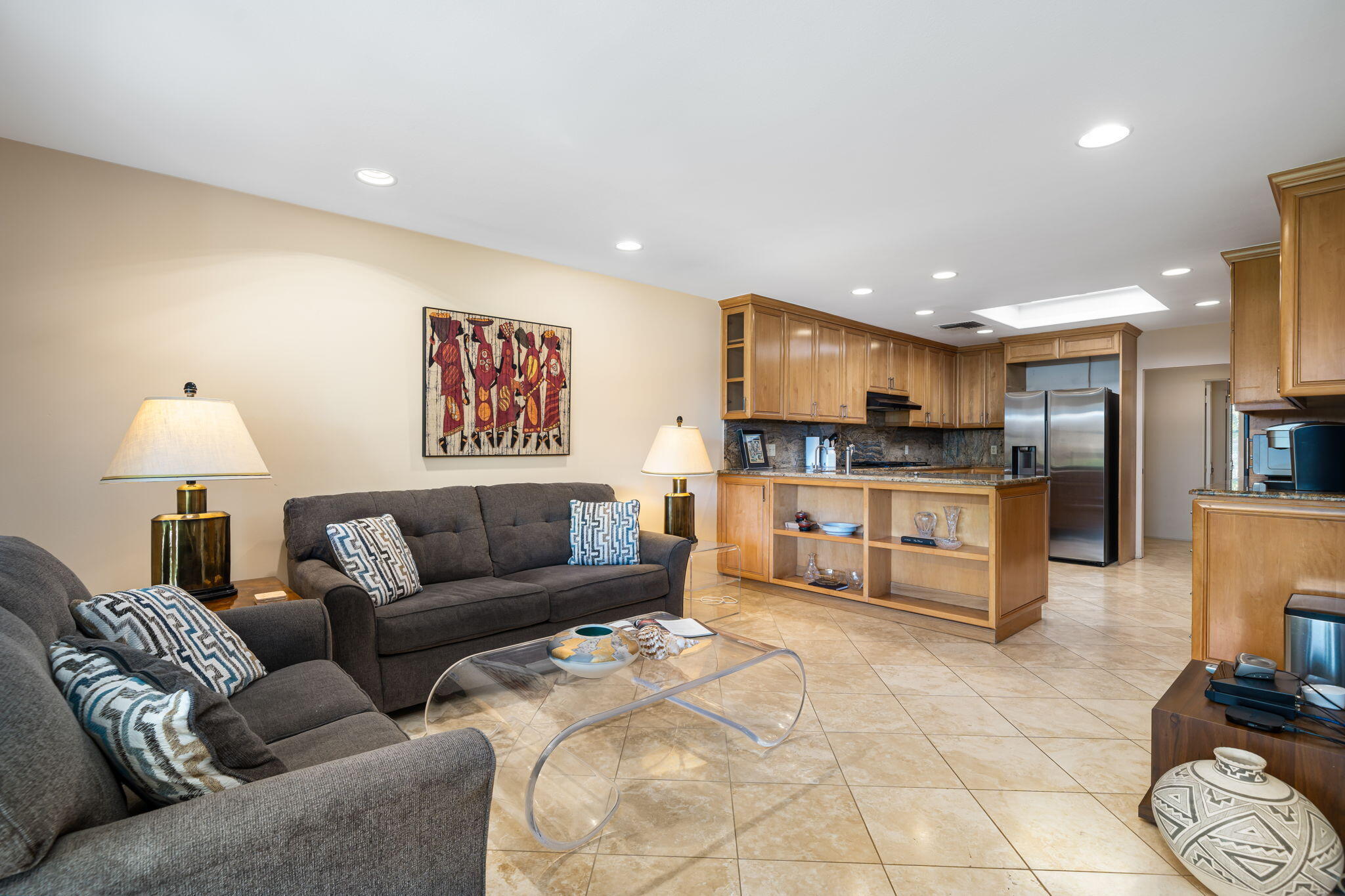 14 Reed Court Rancho Mirage, CA 92270 - Photo 11 of 36 Family Room & Kitchen