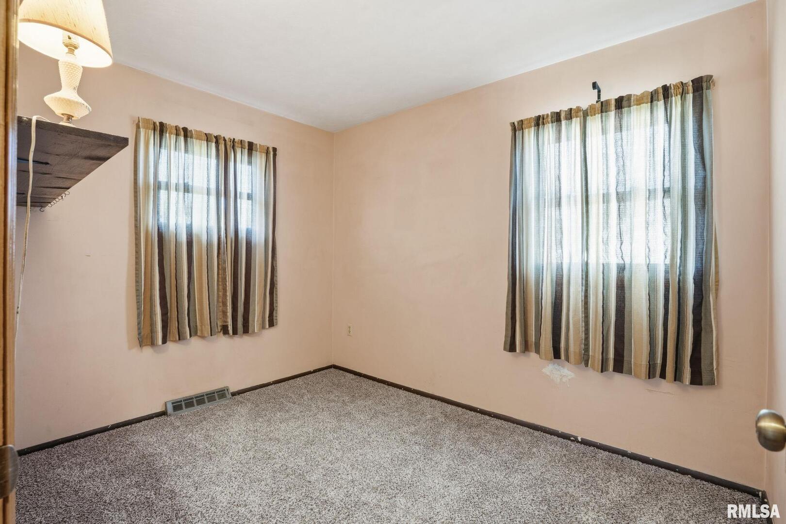 1121 6th Street West Milan, IL 61264 - Photo 11 of 21